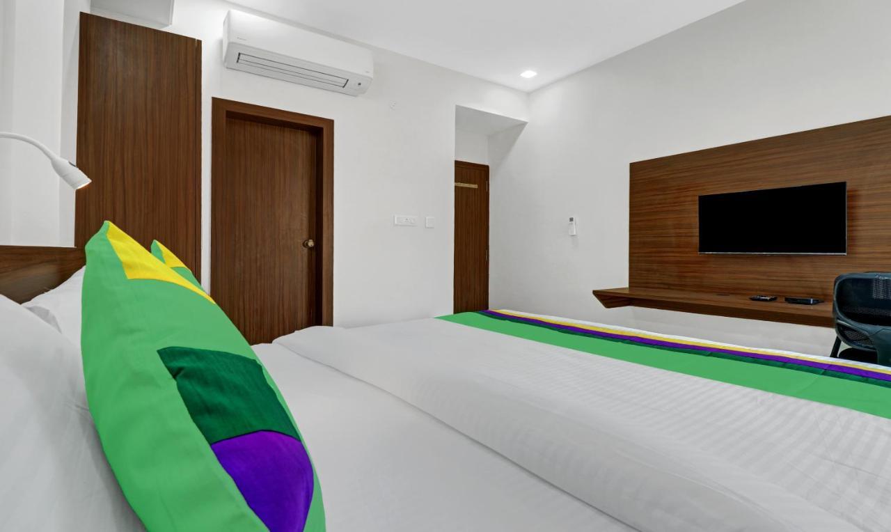 Treebo Raga Hotell Visakhapatnam Exteriör bild